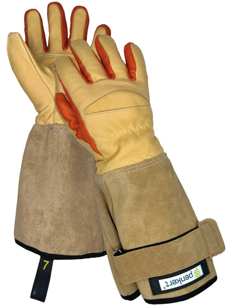Hellbraune Penkert Elk Defender 3.0 Feuerwehrhandschuhe mit langem Stulpen und orangen Akzenten, entwickelt für maximalen Schutz bei extremen Bedingungen.